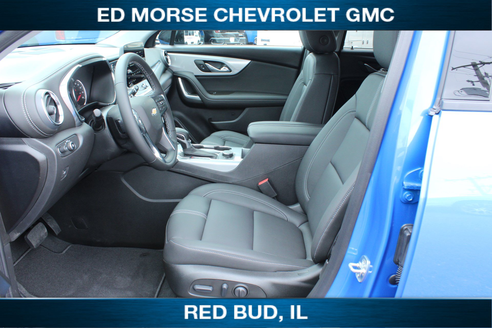 New 2025 Chevrolet Blazer LT w/ Midnight/Sport Edition FWD image 7