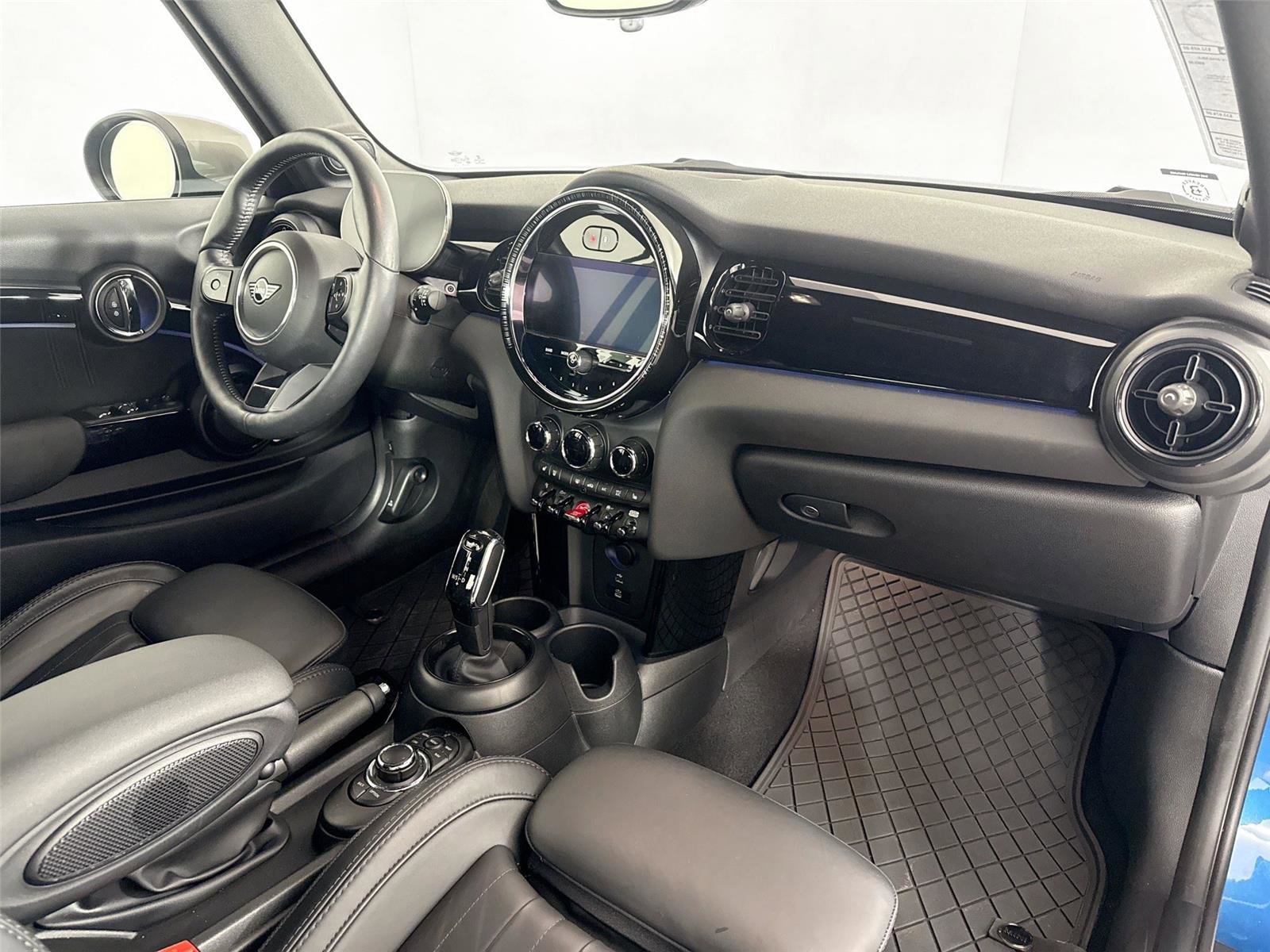 Used 2023 MINI Cooper S image 36