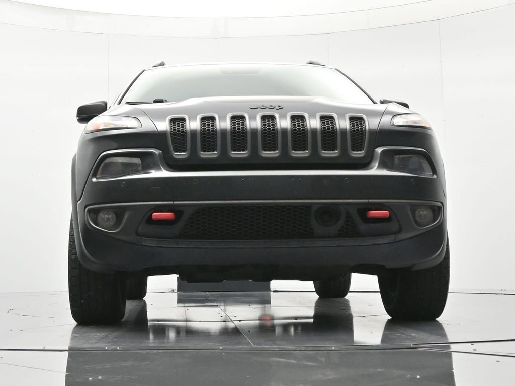 Used 2016 Jeep Cherokee Trailhawk w/ Comfort/Convenience Group AWD/4WD image 38