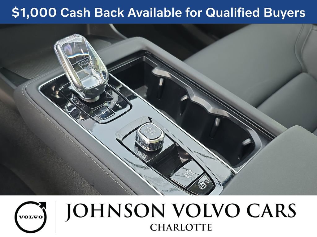 New 2026 Volvo XC90 T8 Plus w/ Protection Package Premier image 28