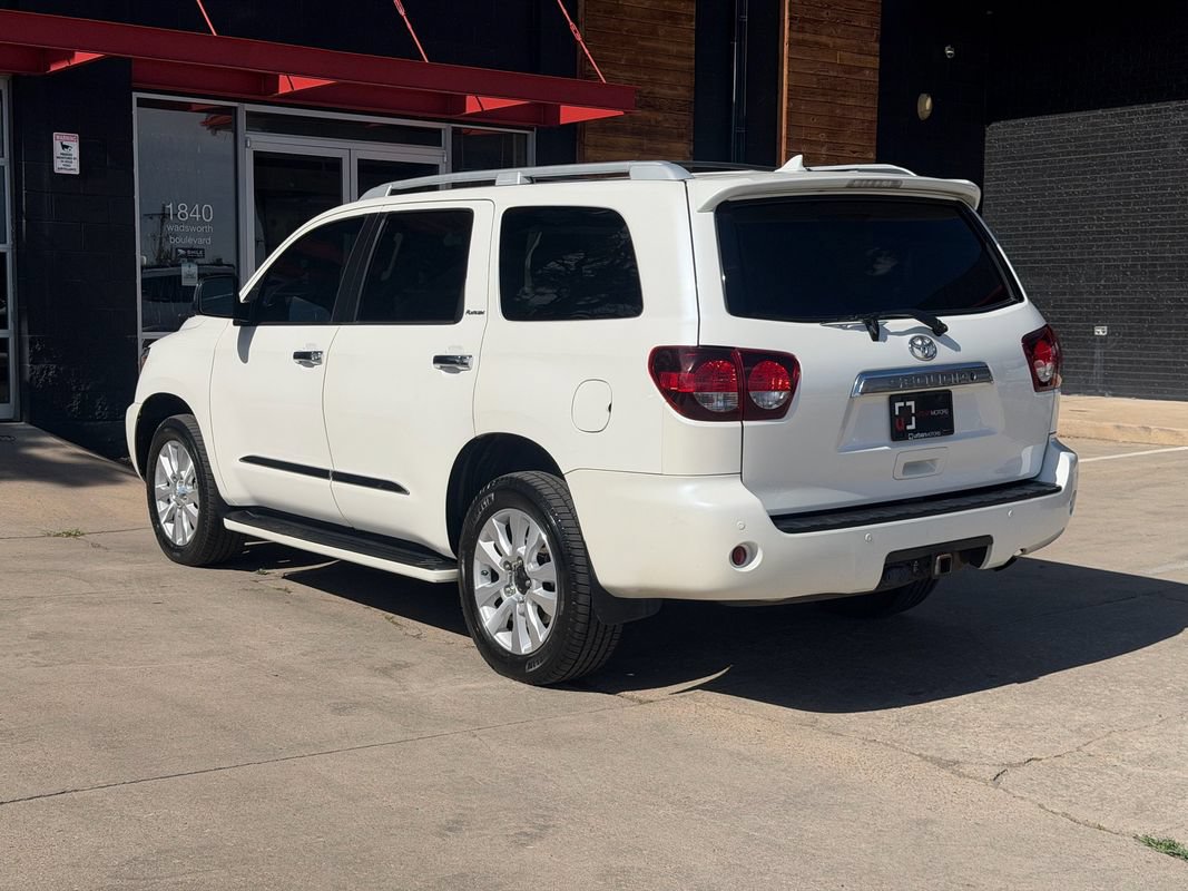 Used 2018 Toyota Sequoia Platinum AWD/4WD image 4