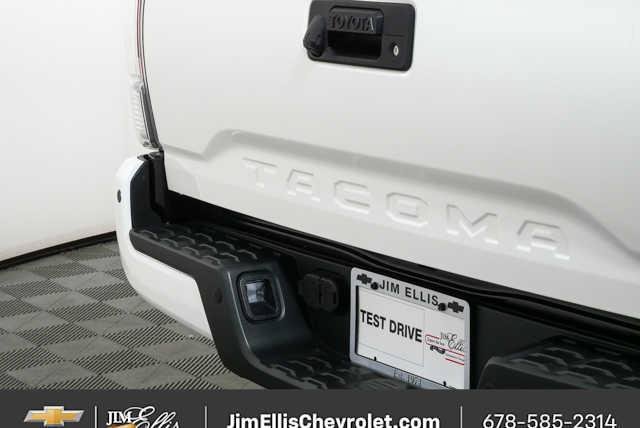 Used 2022 Toyota Tacoma TRD Sport w/ Technology Package AWD/4WD image 31
