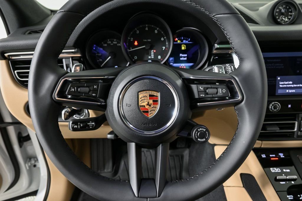 New 2026 Porsche Macan image 9