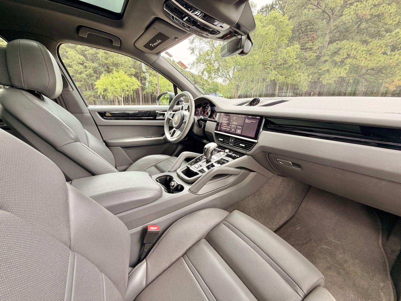 Used 2021 Porsche Cayenne AWD/4WD image 19
