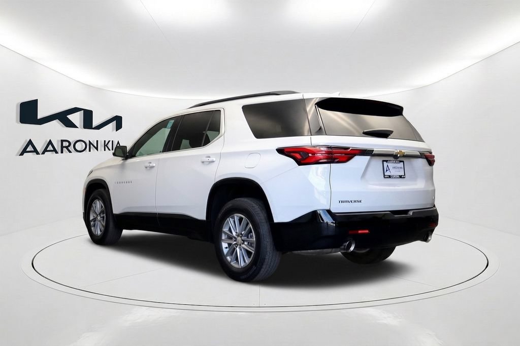 Used 2023 Chevrolet Traverse LT FWD image 7