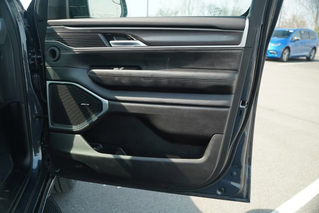 Used 2024 Jeep Wagoneer 4WD w/ Premium Group I image 22