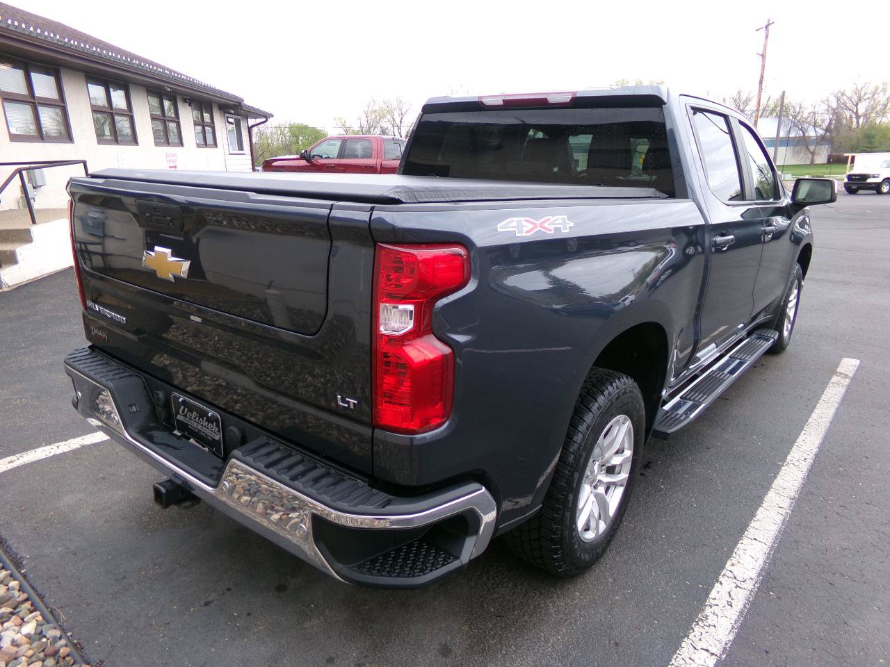 Used 2021 Chevrolet Silverado 1500 LT w/ Max Trailering Package AWD/4WD image 3
