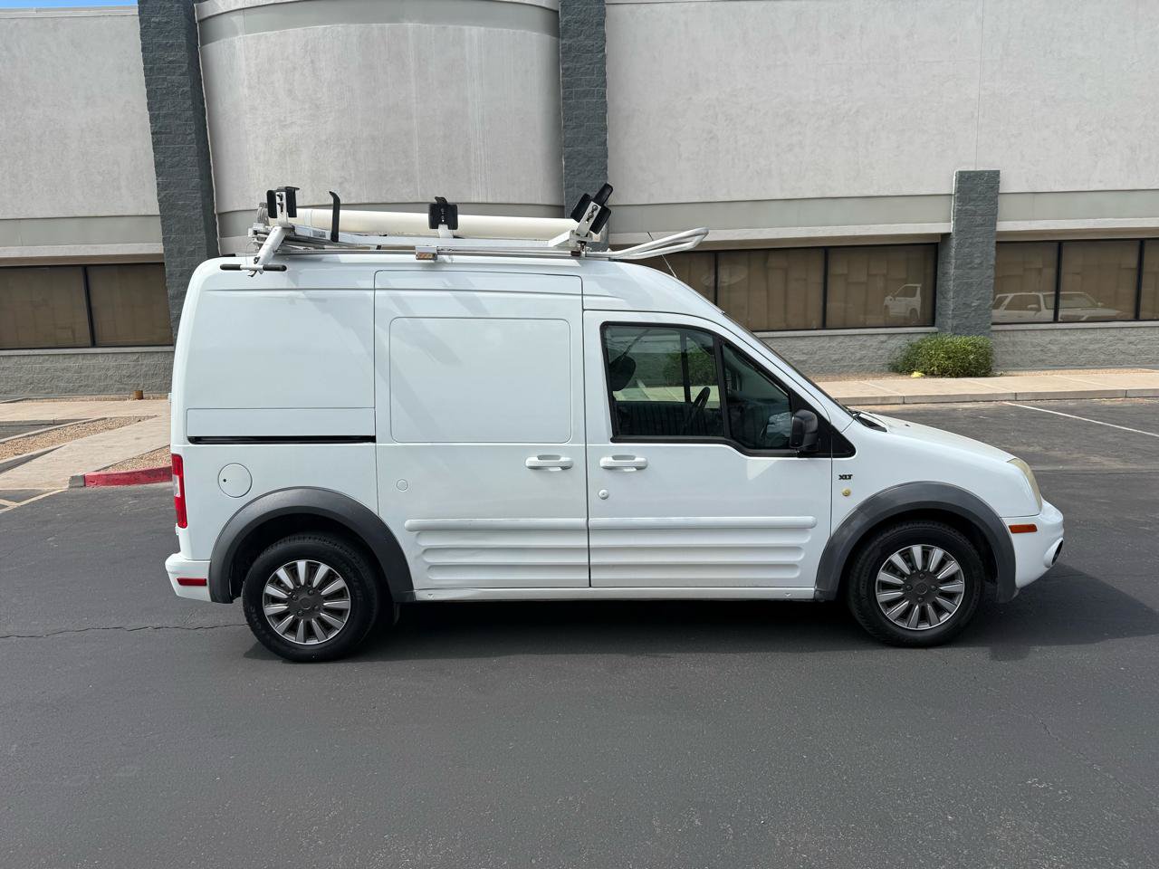 Used 2013 Ford Transit Connect XLT FWD image 2