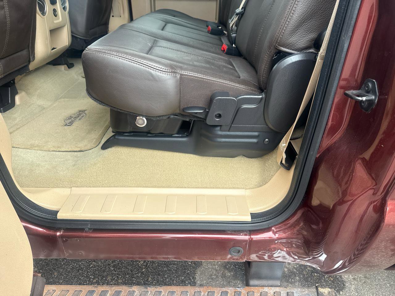 Used 2015 Ford F250 King Ranch w/ King Ranch w/Chrome Package image 24