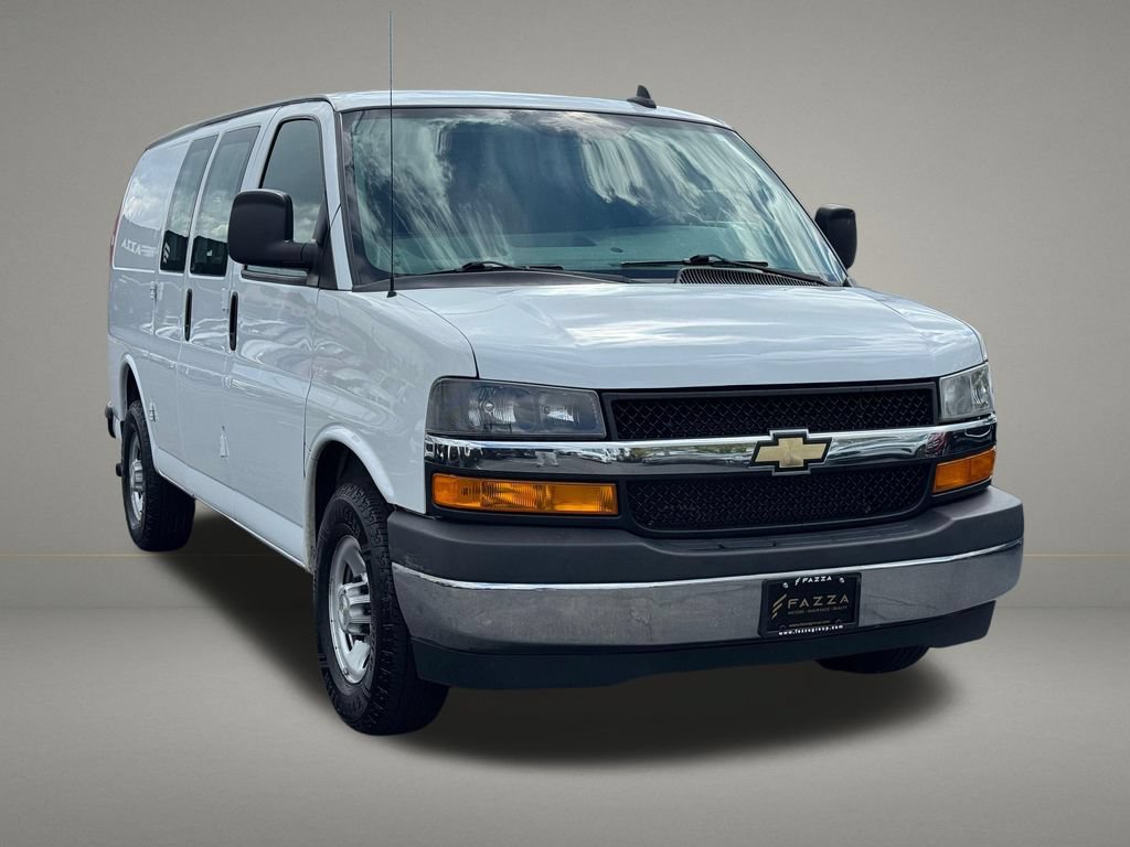 Used 2021 Chevrolet Express 2500 w/ Driver Convenience Package RWD image 10