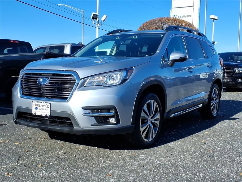 Used 2022 Subaru Ascent Limited w/ Technology Package image 3