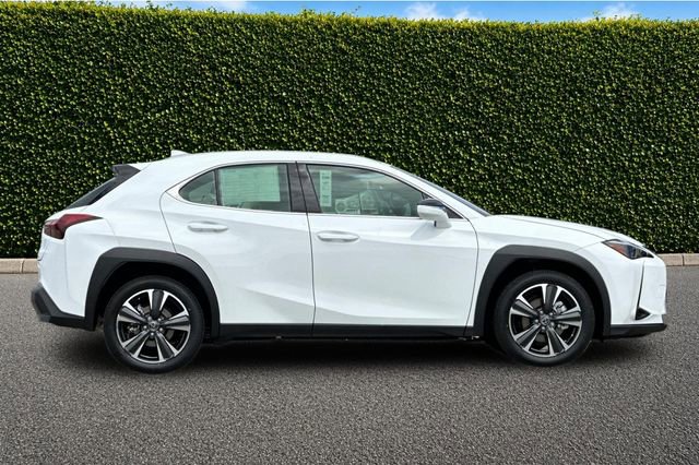 New 2026 Lexus UX 300h FWD image 4