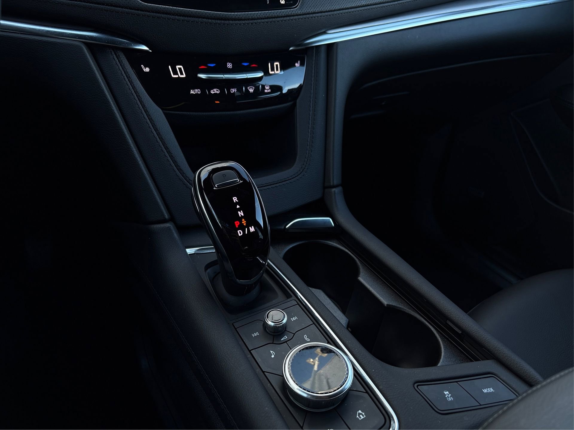 New 2025 Cadillac XT5 Luxury image 29