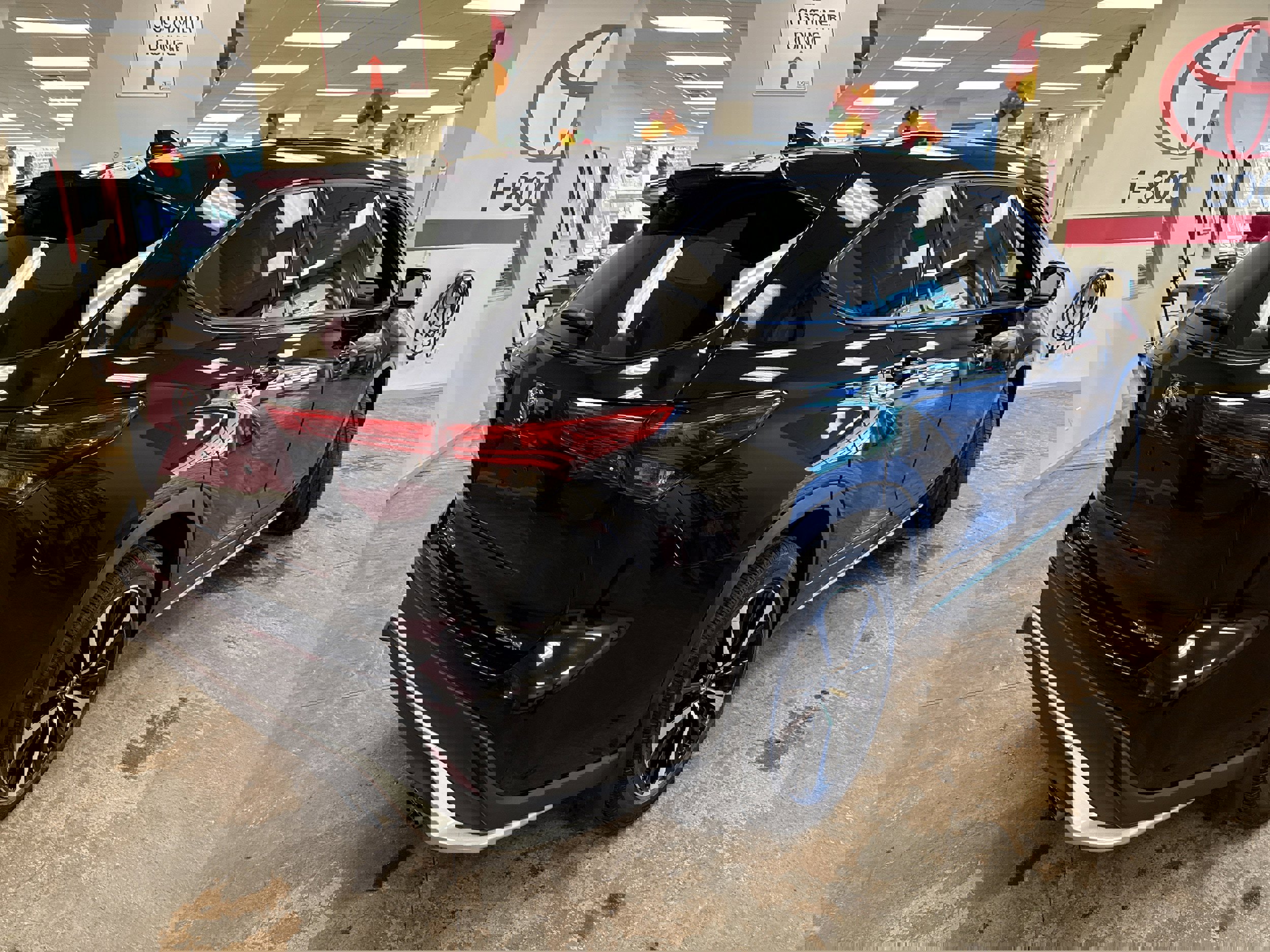 Used 2022 Toyota Highlander XSE image 11