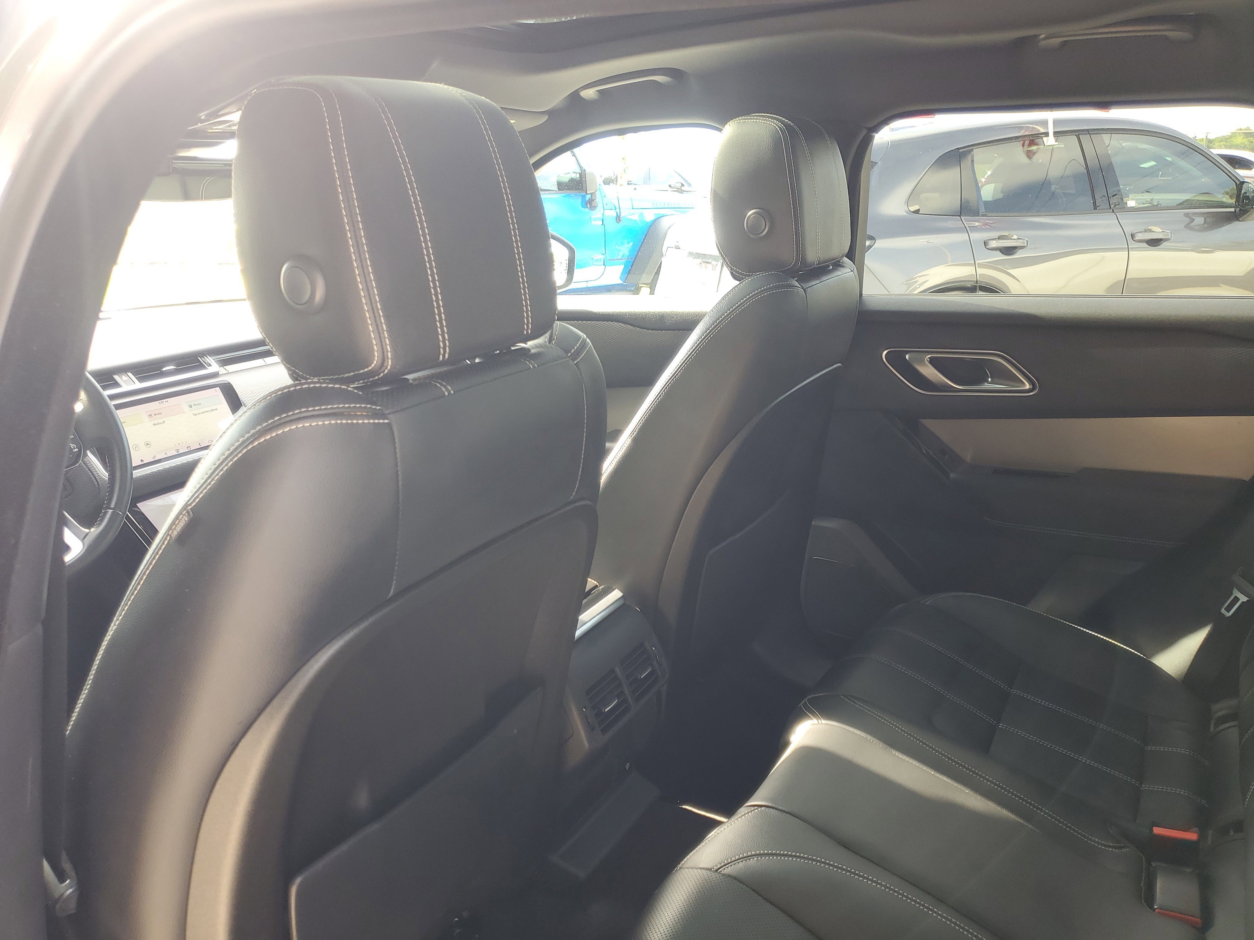 Used 2019 Land Rover Range Rover Velar S image 18