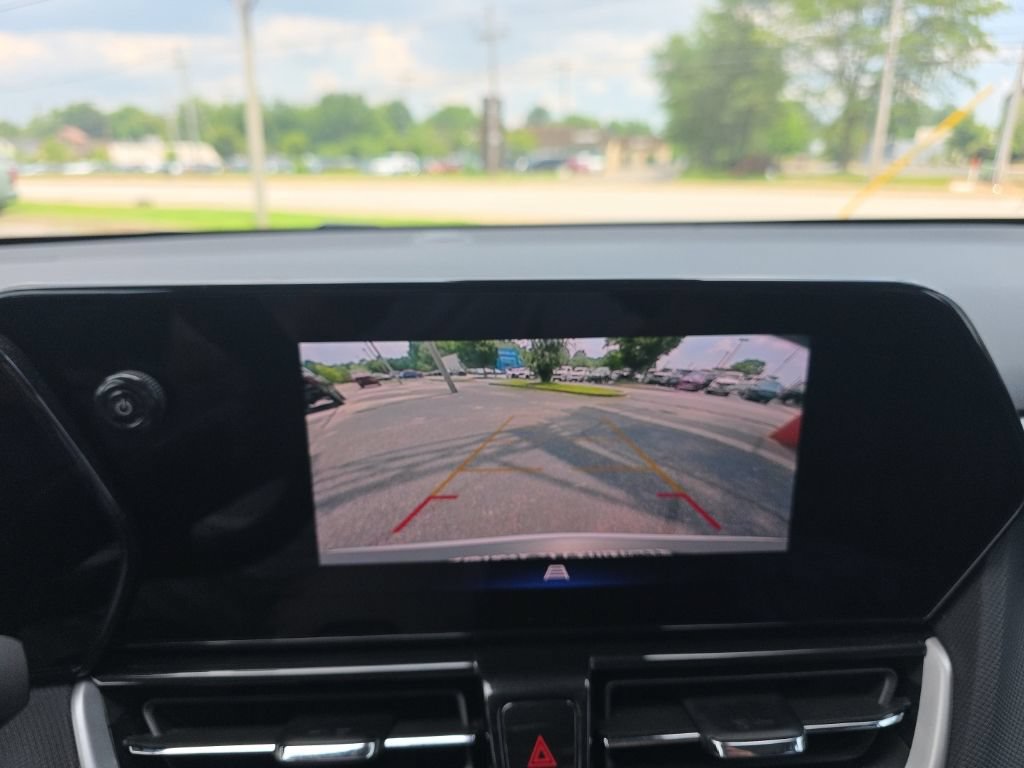 Used 2025 Chevrolet TrailBlazer LT AWD/4WD image 19