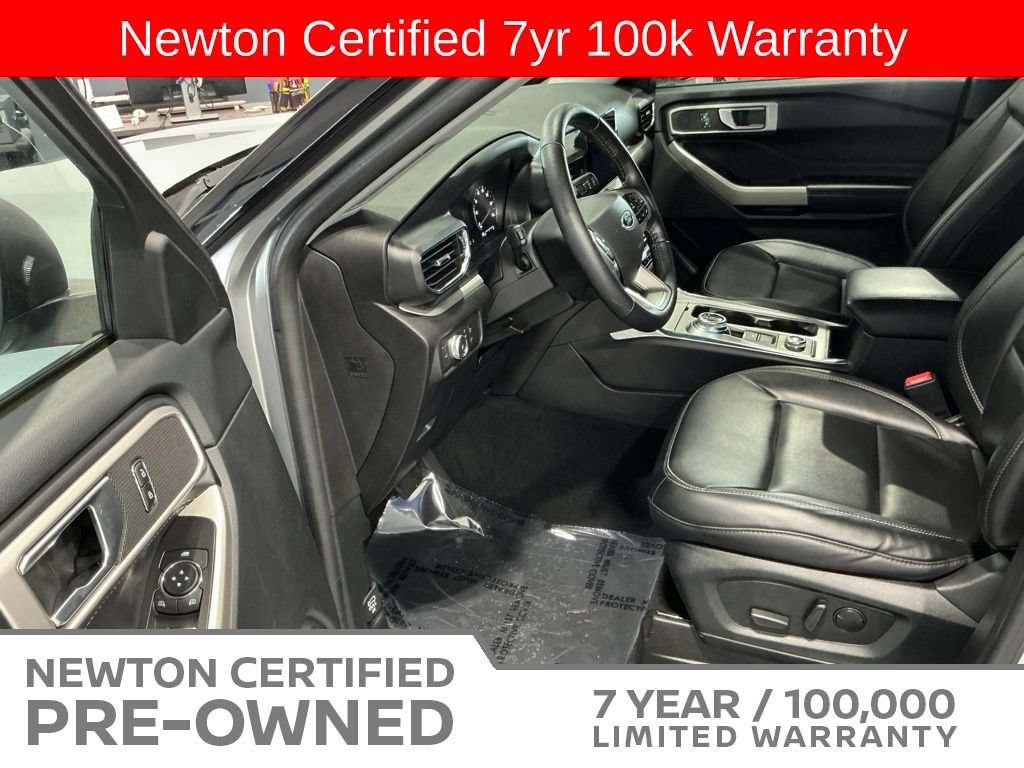 Used 2021 Ford Explorer XLT w/ Equipment Group 202A AWD/4WD image 7