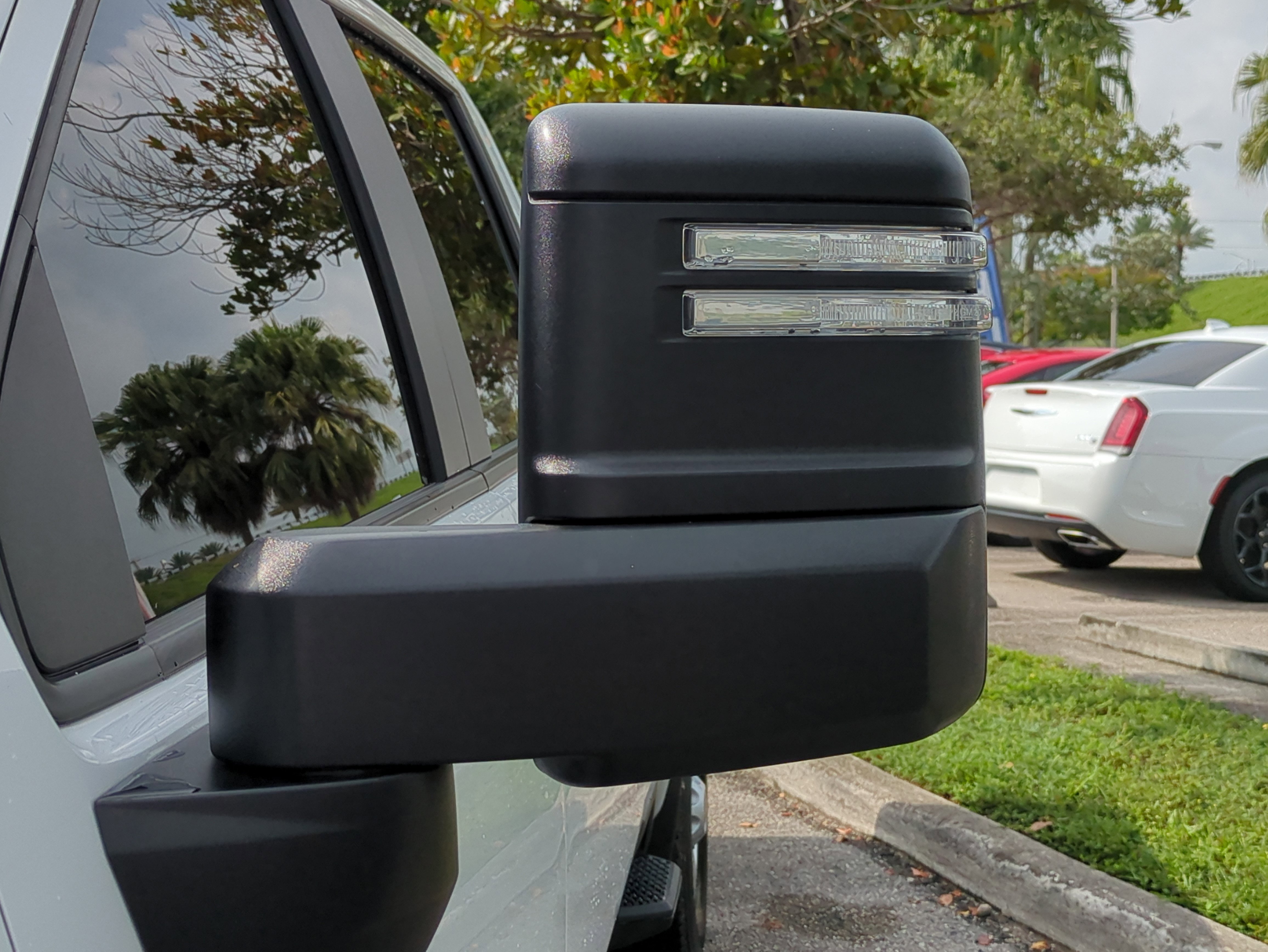 Used 2024 GMC Sierra 2500 Pro w/ Convenience Package image 12