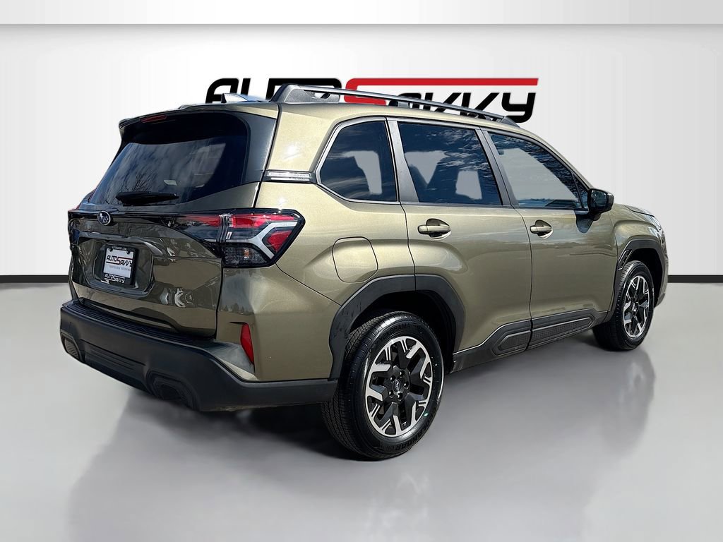 Used 2025 Subaru Forester Premium w/ Convenience Package #1 AWD/4WD image 7