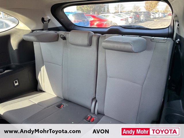Used 2020 Toyota Highlander LE AWD/4WD image 25