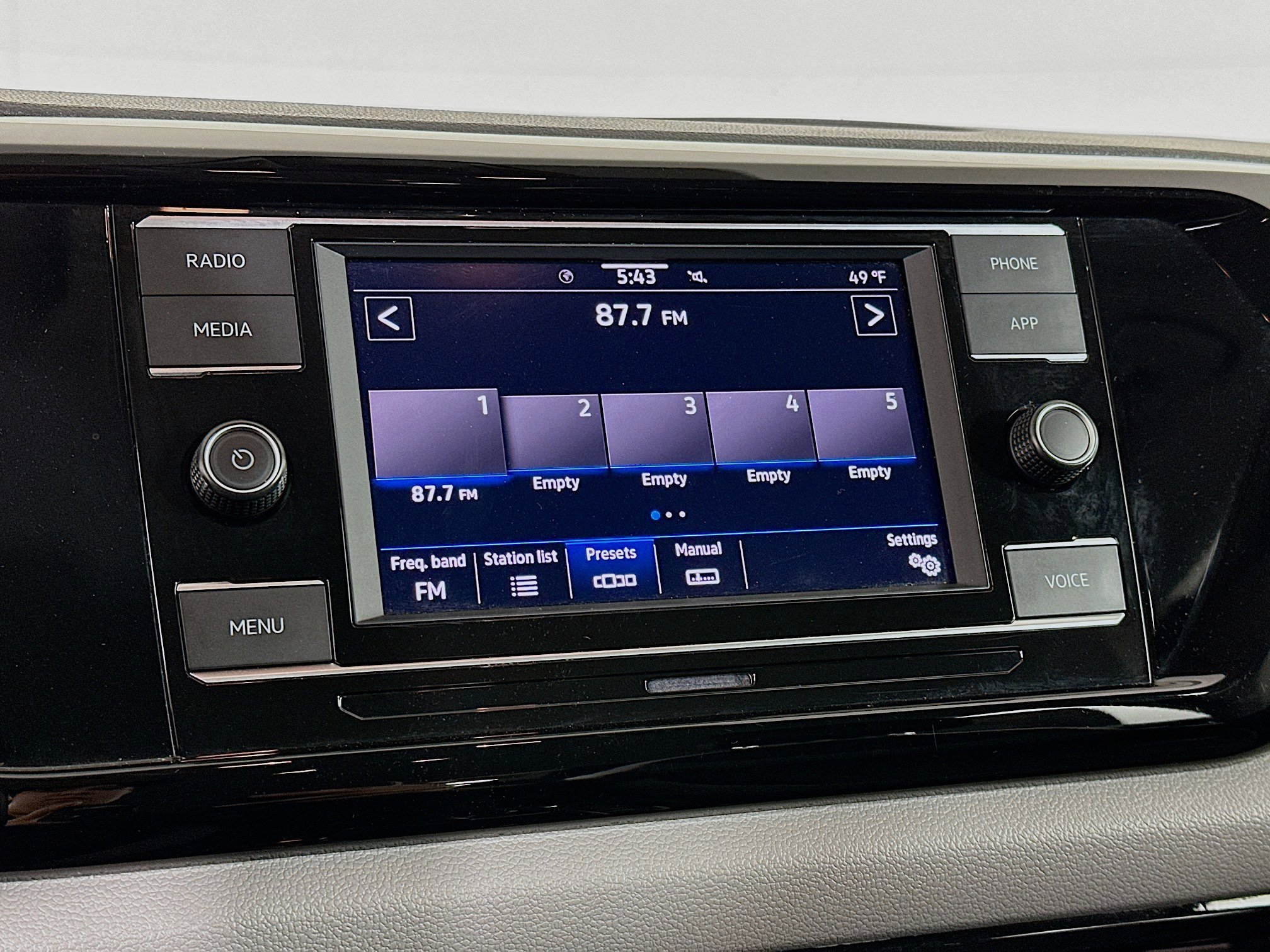 Used 2024 Volkswagen Taos S image 21