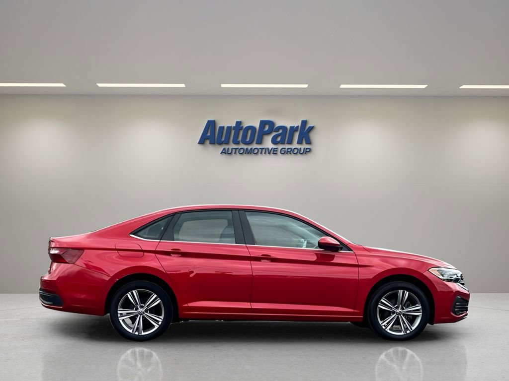 Used 2023 Volkswagen Jetta SE FWD image 8