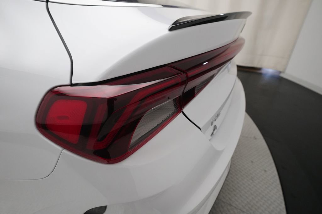 Used 2023 Kia K5 GT-Line image 34