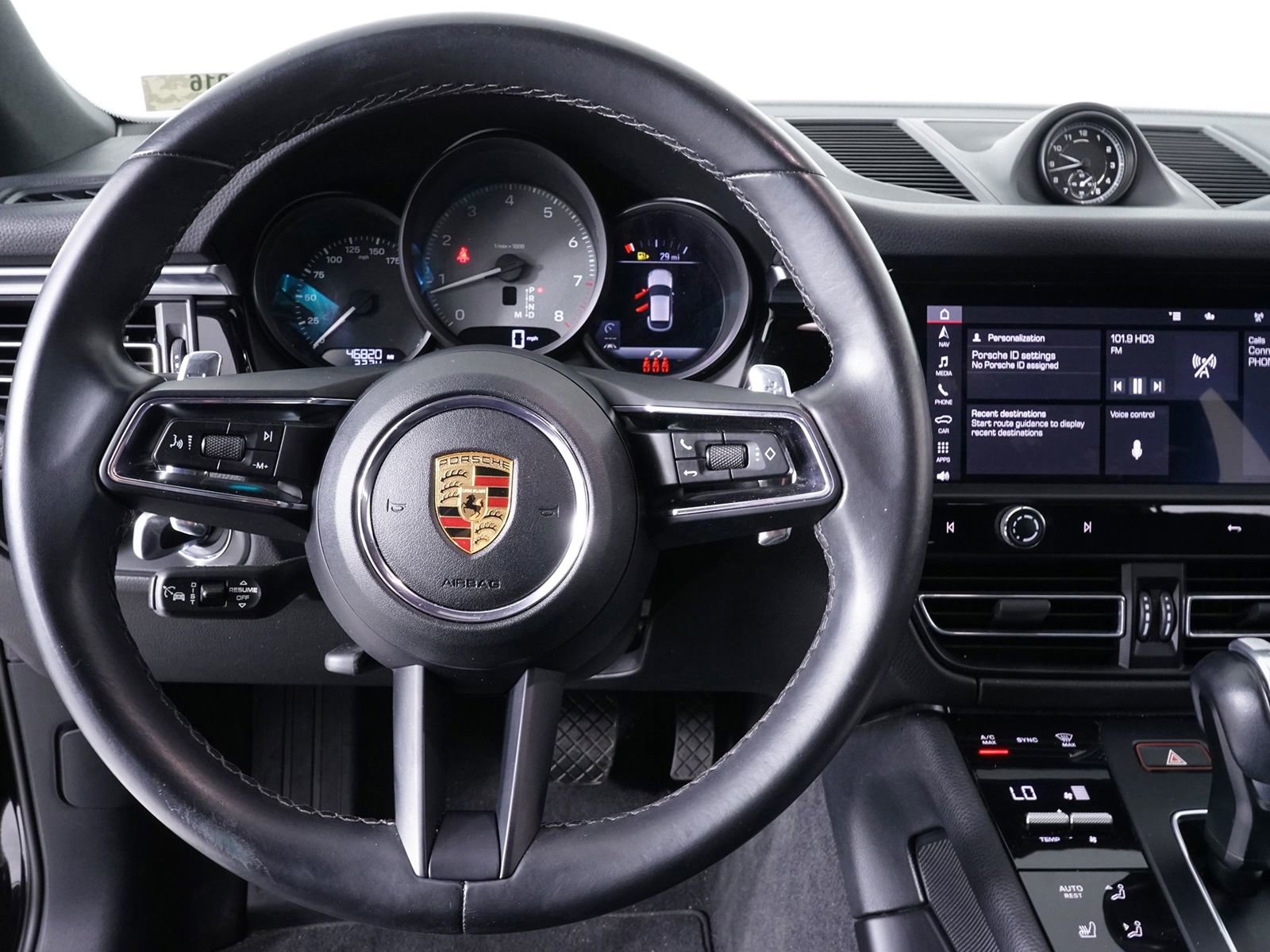 Used 2023 Porsche Macan S AWD/4WD image 21