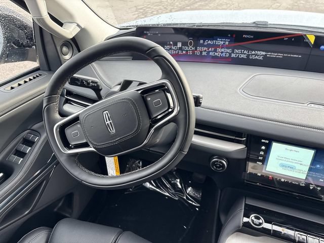 New 2026 Lincoln Navigator L Premier AWD/4WD image 14