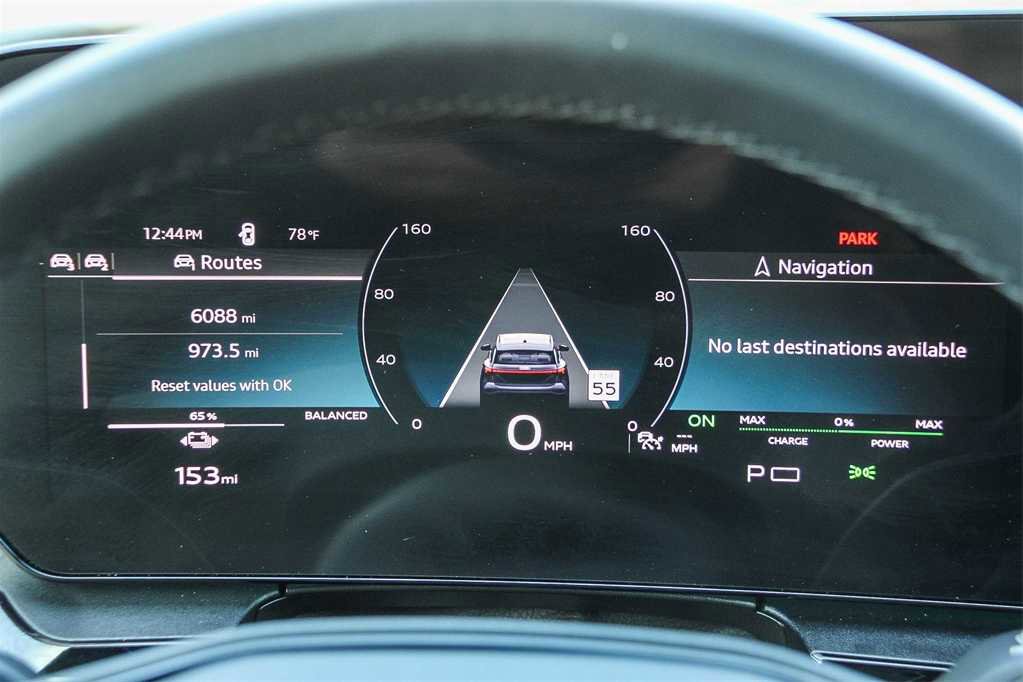 Used 2025 Audi Q6 e-tron Premium Plus w/ Premium Plus image 24