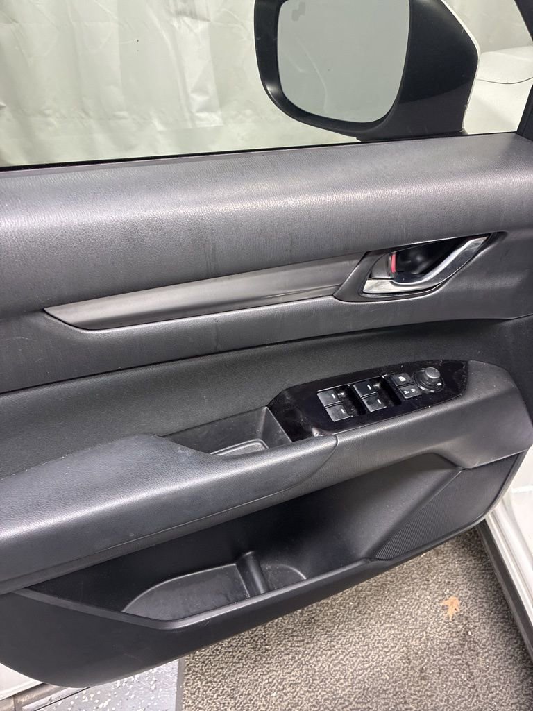 Used 2019 MAZDA CX-5 Sport image 11