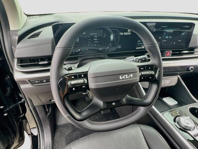 New 2027 Kia Carnival SX w/ Dark Edition Package FWD image 12