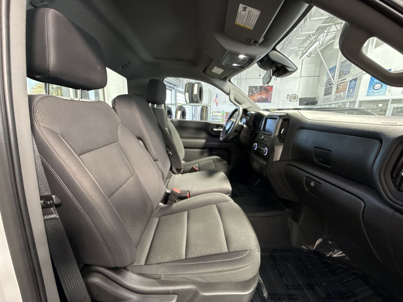Used 2025 Chevrolet Silverado 1500 W/T RWD image 27