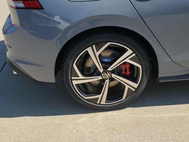 New 2026 Volkswagen GTI SE FWD image 5