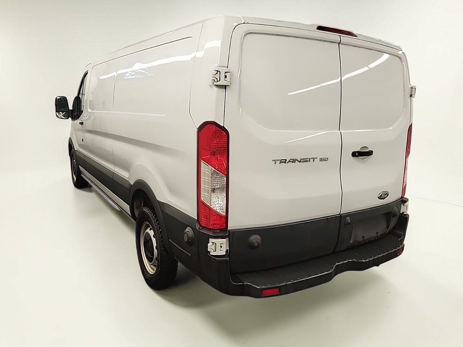 Used 2021 Ford Transit 150 Low Roof RWD image 4