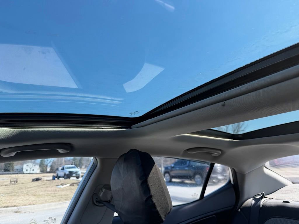 Used 2011 Kia Optima SX w/ Premium Touring Pkg image 20