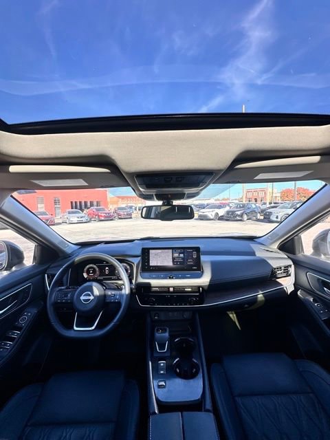 Certified 2024 Nissan Rogue Platinum w/ Platinum Premium Package image 33