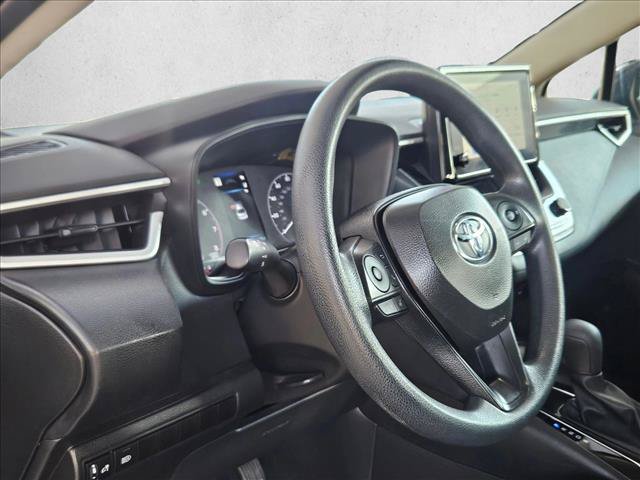 Used 2025 Toyota Corolla LE FWD image 9