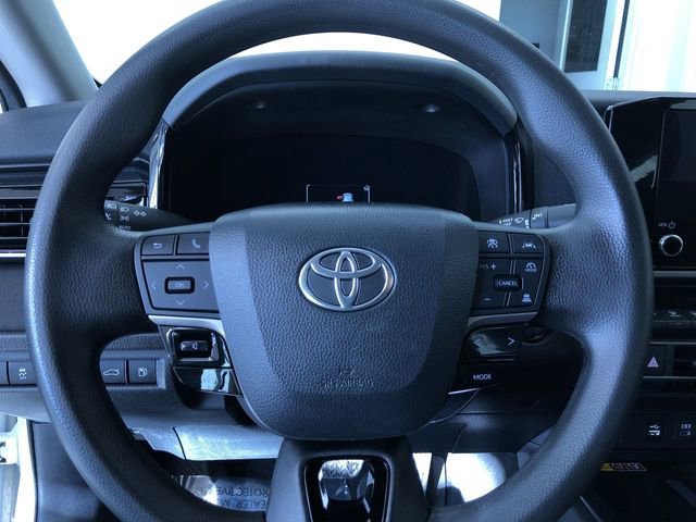 Used 2025 Toyota Camry LE image 24