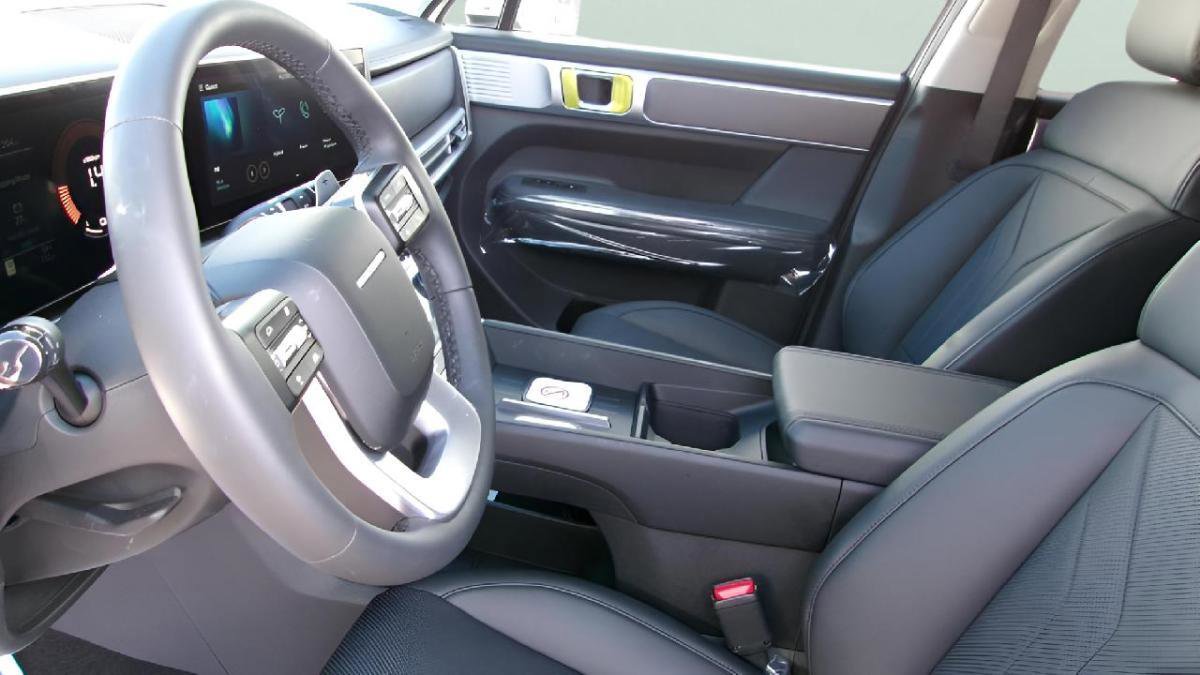 Used 2026 Hyundai Santa Fe SEL image 13