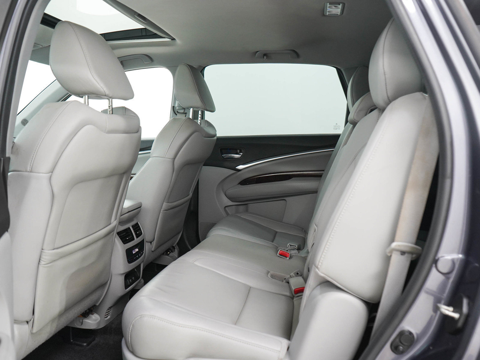 Used 2018 Acura MDX w/ Technology Package AWD/4WD image 18