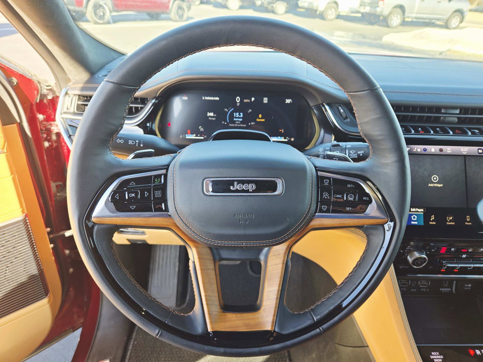 Used 2024 Jeep Grand Cherokee Summit image 21