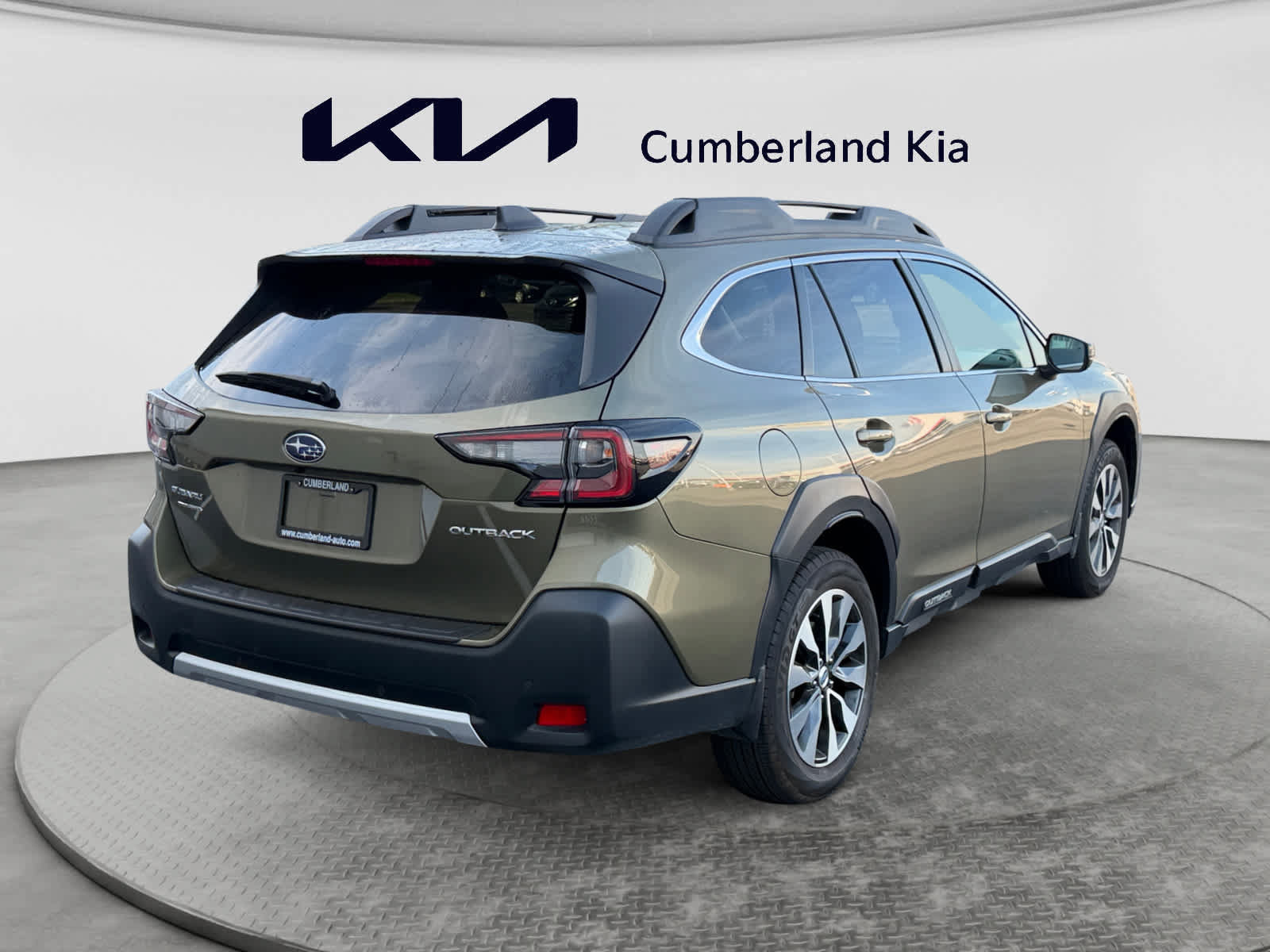 Used 2024 Subaru Outback Limited AWD/4WD image 5