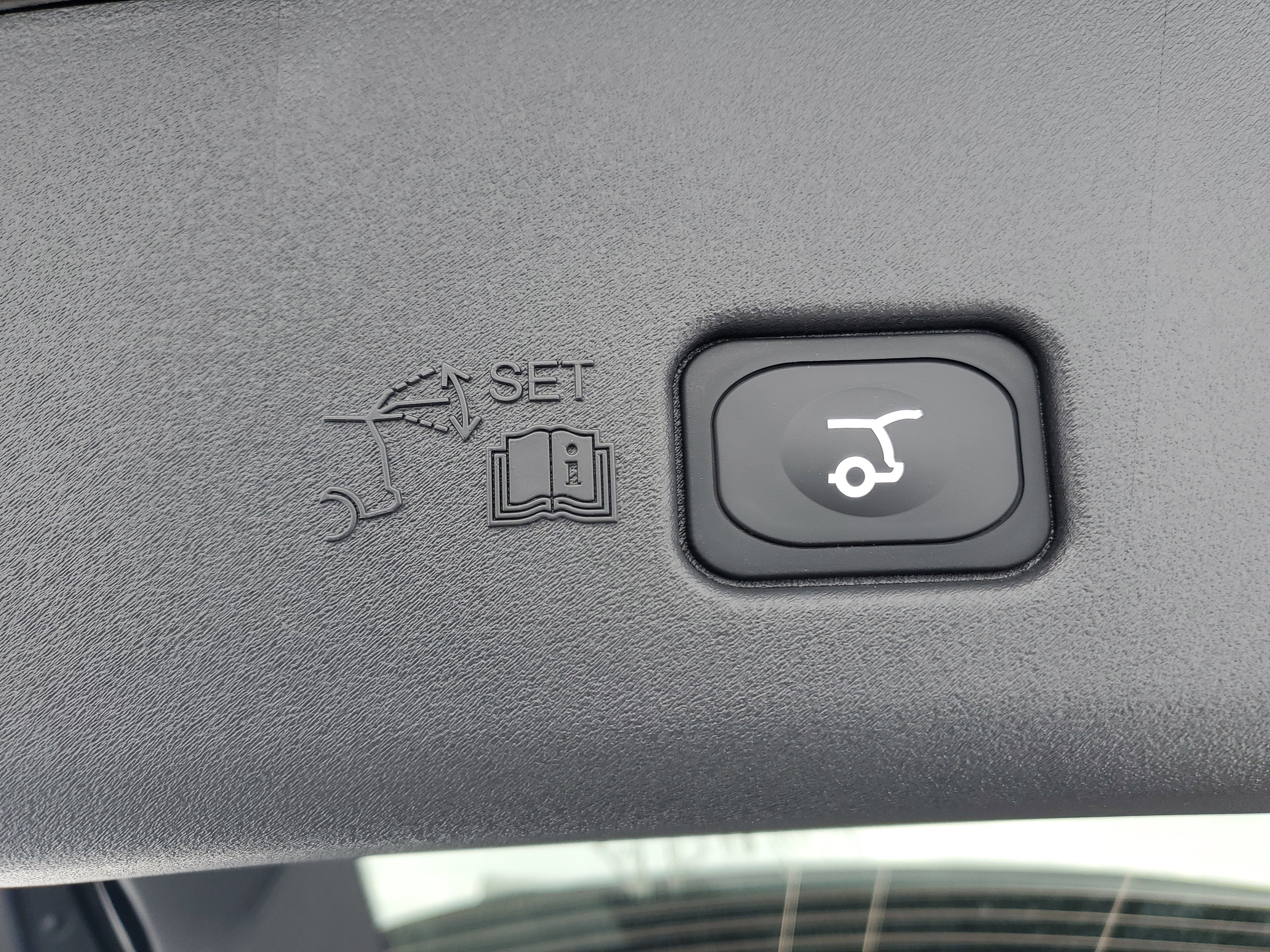 New 2026 Lincoln Nautilus Premier w/ Equipment Group 102A image 34