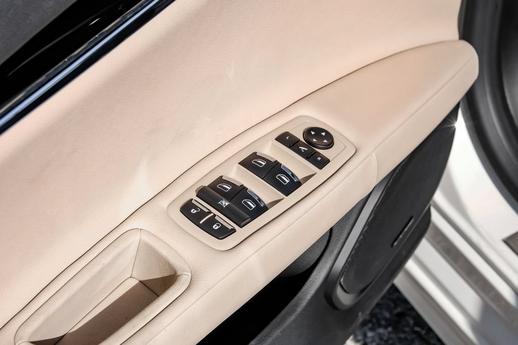 Used 2022 Maserati Quattroporte Modena RWD image 56