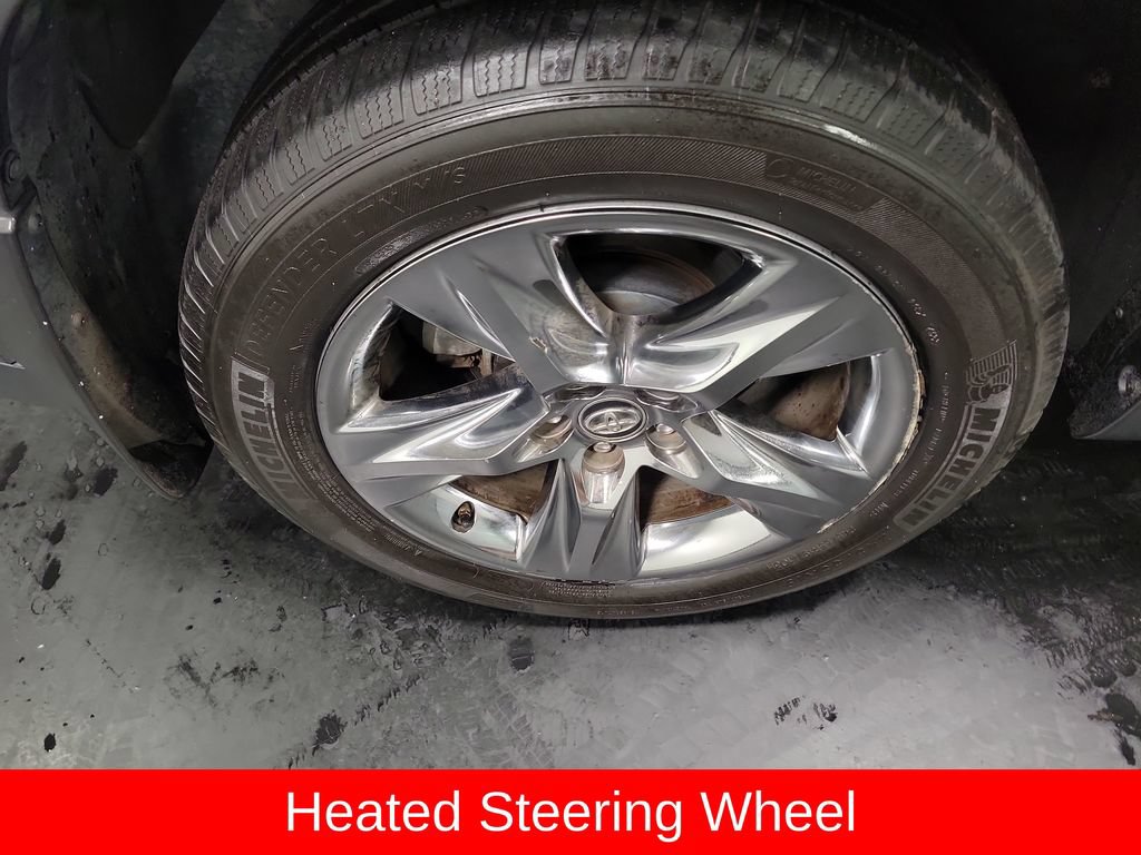 Used 2019 Toyota Highlander Limited Platinum AWD/4WD image 11