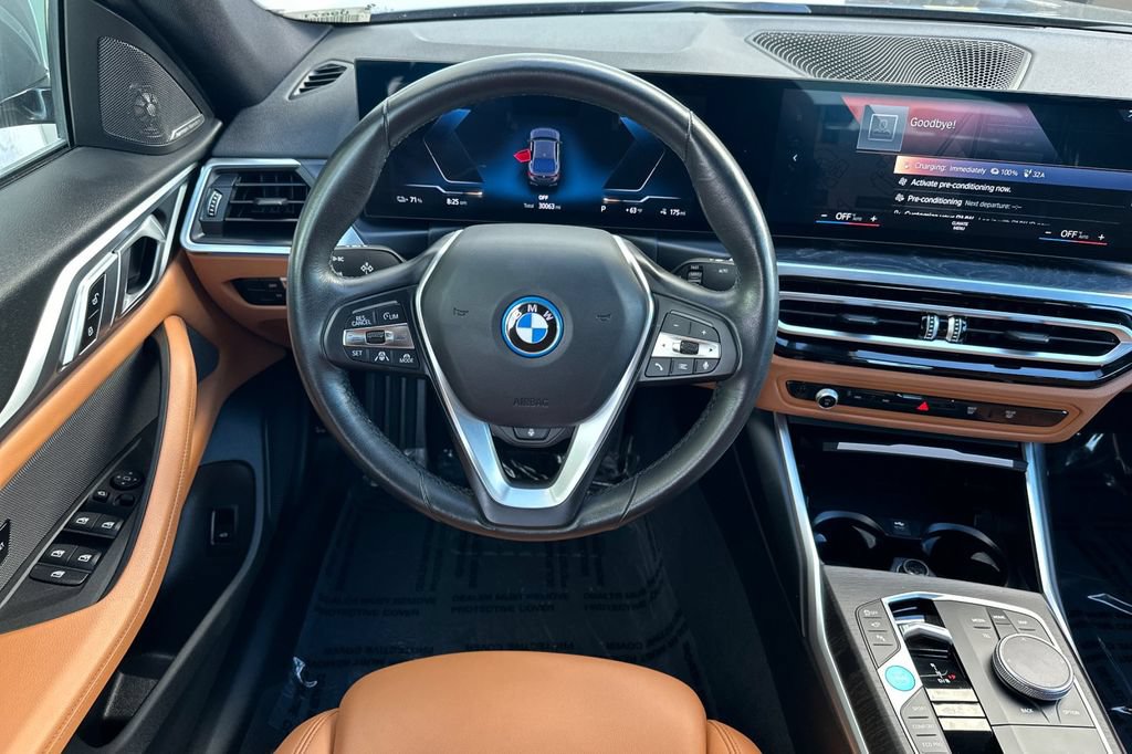 Used 2023 BMW i4 eDrive40 RWD image 15