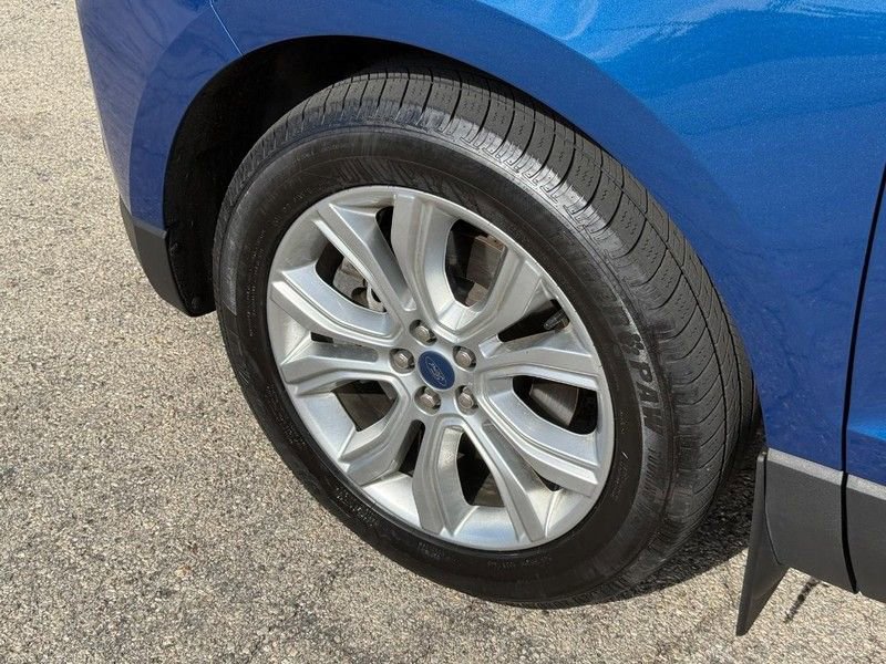 Used 2020 Ford Edge Titanium AWD/4WD image 10