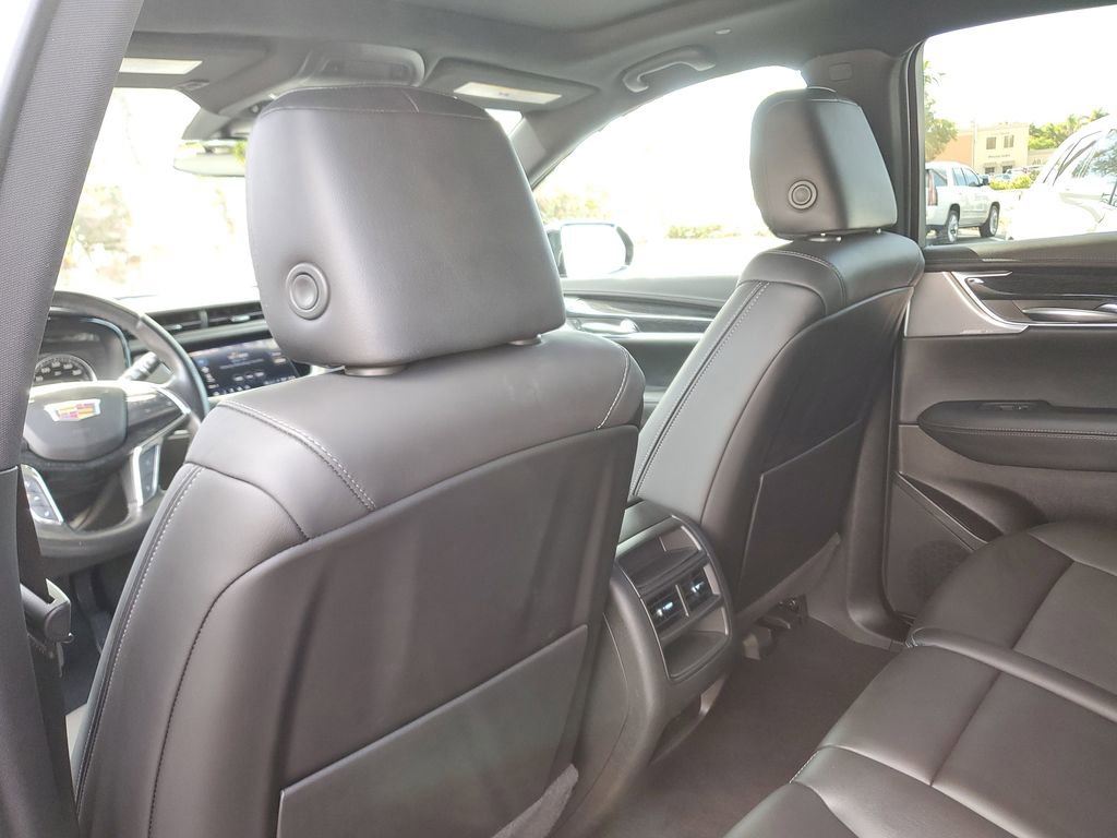Used 2022 Cadillac XT5 Premium Luxury w/ LPO, Premium Carpet Package image 15