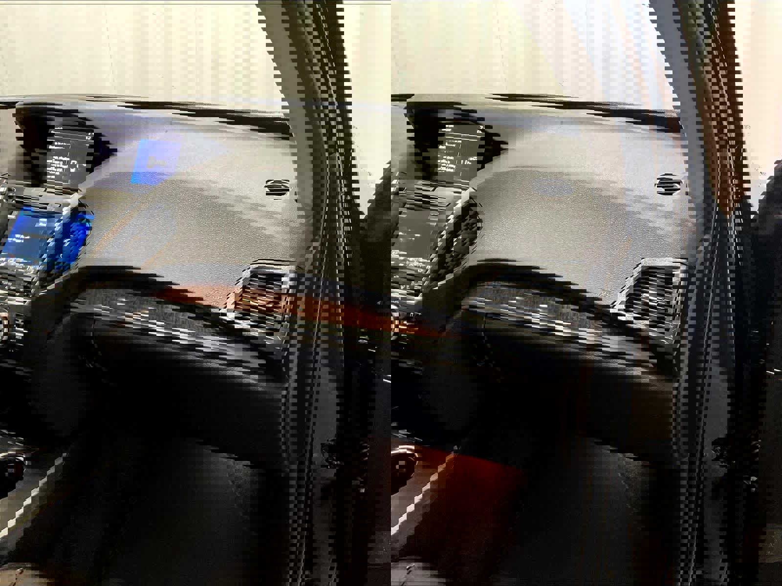 Used 2018 Acura MDX SH-AWD image 13